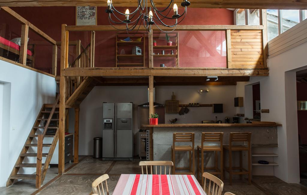 La Maison Des Vendangeurs 1 Fleury  Rom bilde